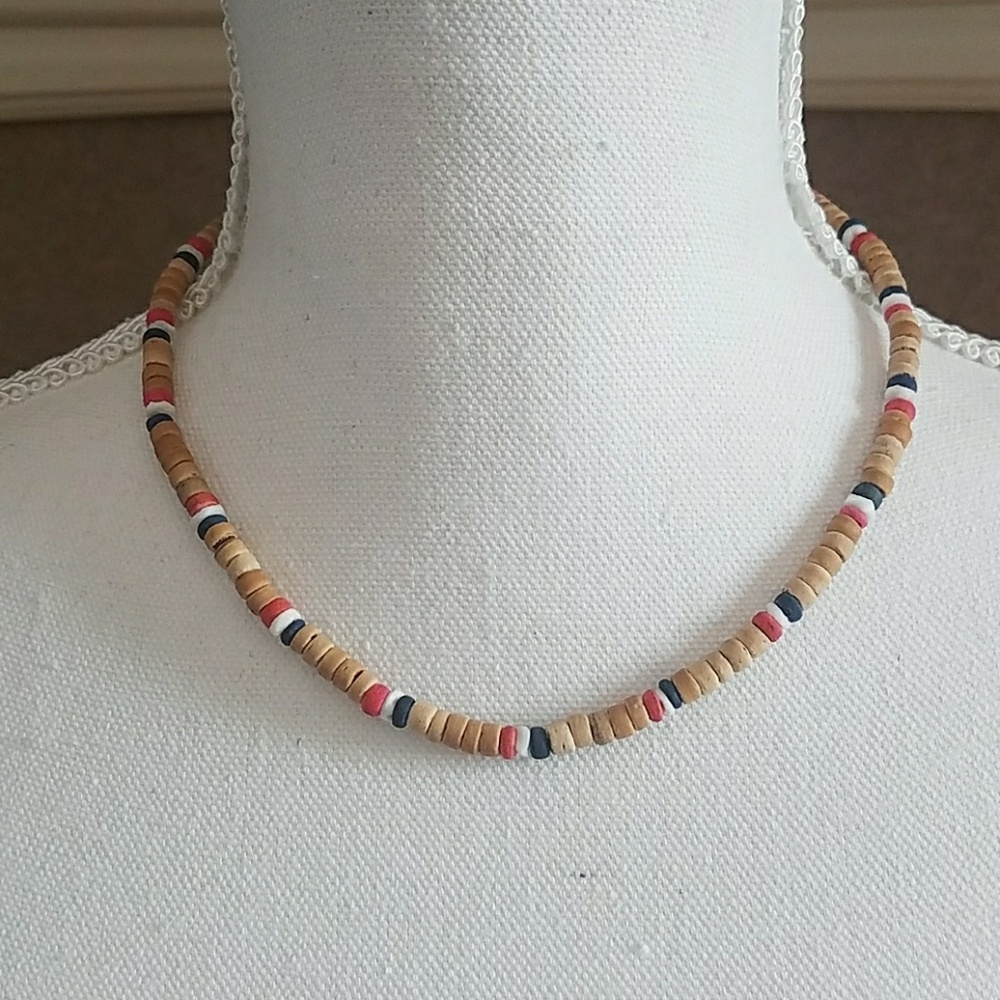 Wood looking necklace